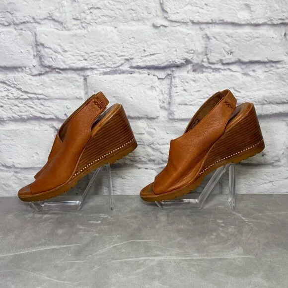 Sorel After Hours Tan Leather Slingback Wedges - Picture 2 of 6